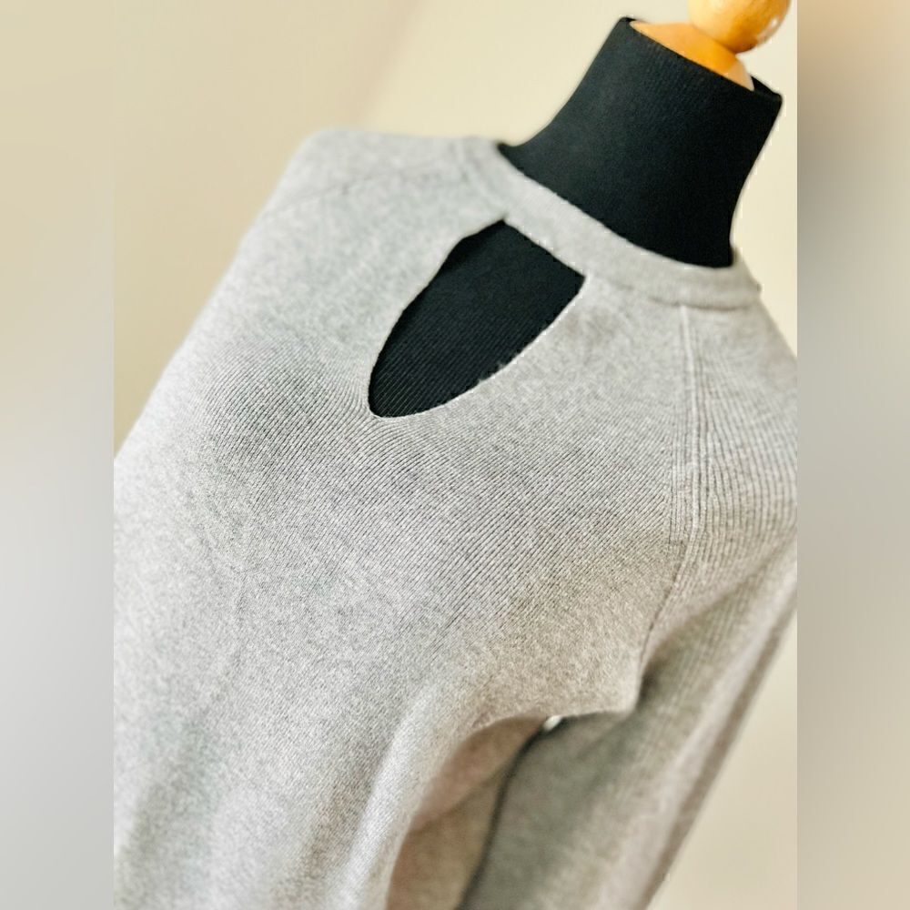 Anthropologie Cut out Sweater Size Small - Picture 2 of 8